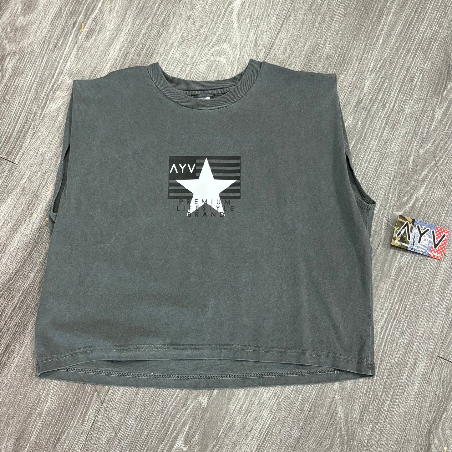 “Jane” Sleeveless Box Tee